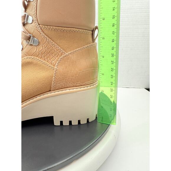 Dolce Vita Hank Womens Sz 8 Combat Boot Tan Cafe Brown Snakeskin Print Lug Sole - Picture 6 of 10